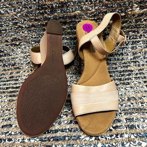 Collection by Clark - dusty rose super comfy sandal